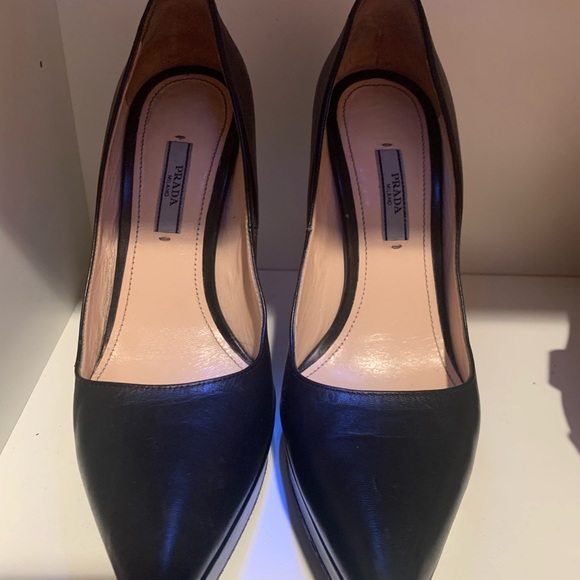 Prada pumps - Picture 4 of 5